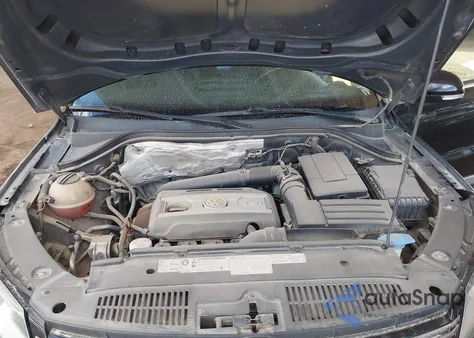 2013 Volkswagen Tiguan Se z USA, uszkodzony, nr VIN WVGAV7AX9DW527057